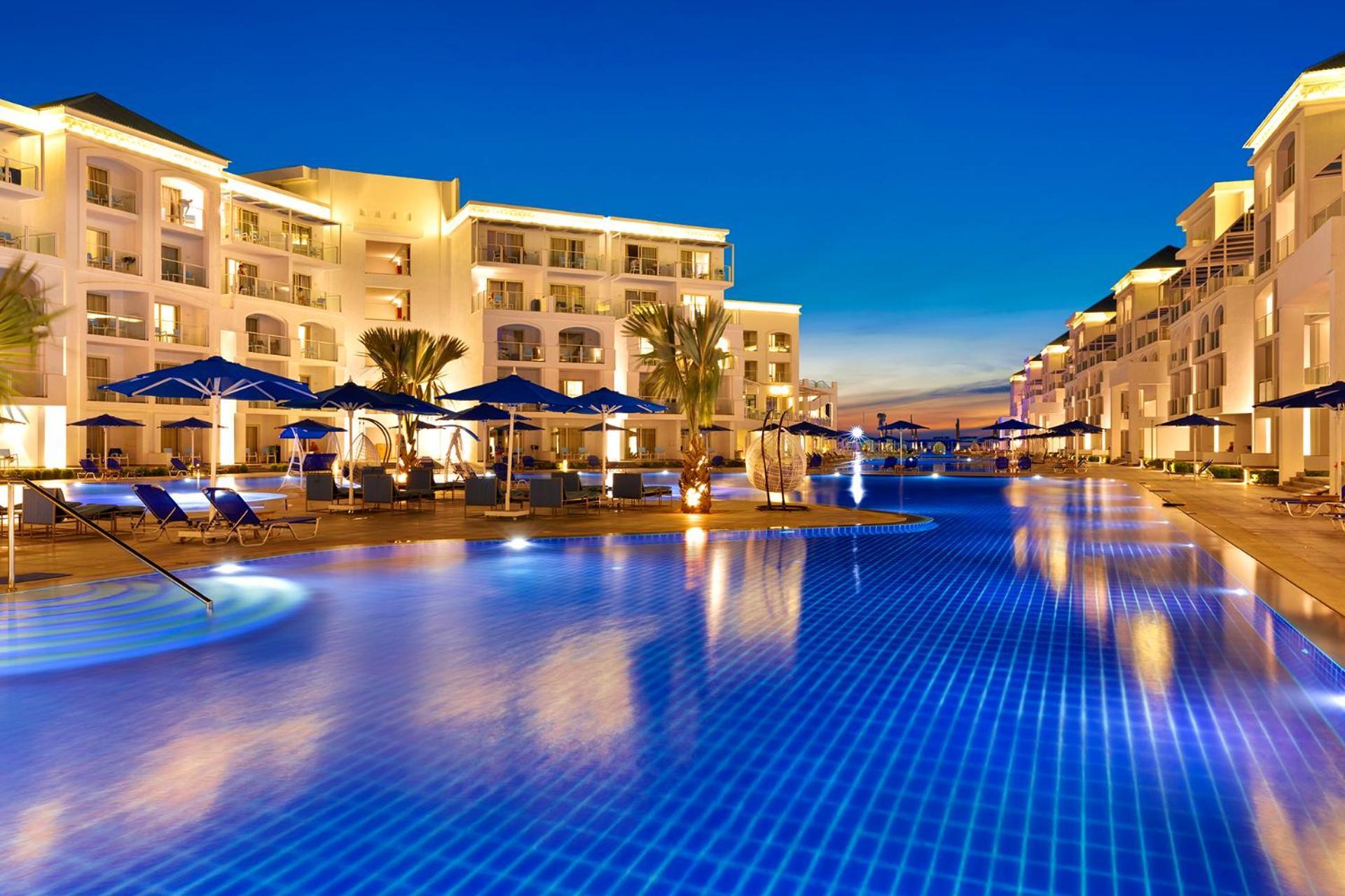 Pickalbatros Blu Spa Resort - Adults Friendly 16 Years Plus- Ultra All-Inclusive Hurghada Exterior photo The pool at the Sheraton Nha Trang Hotel & Spa Resort